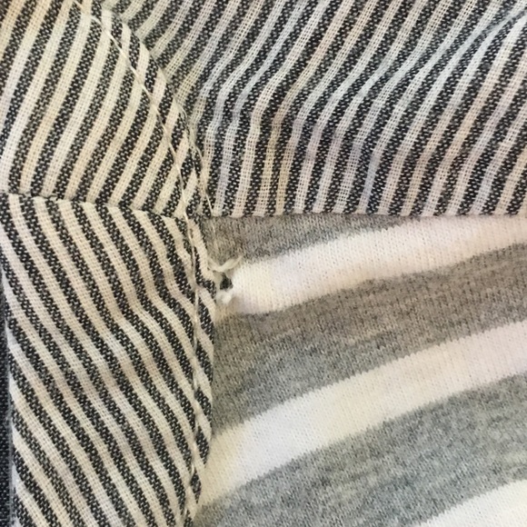 Anthropologie Postmark Gray  striped tab sleeve Size XS - Picture 8 of 9